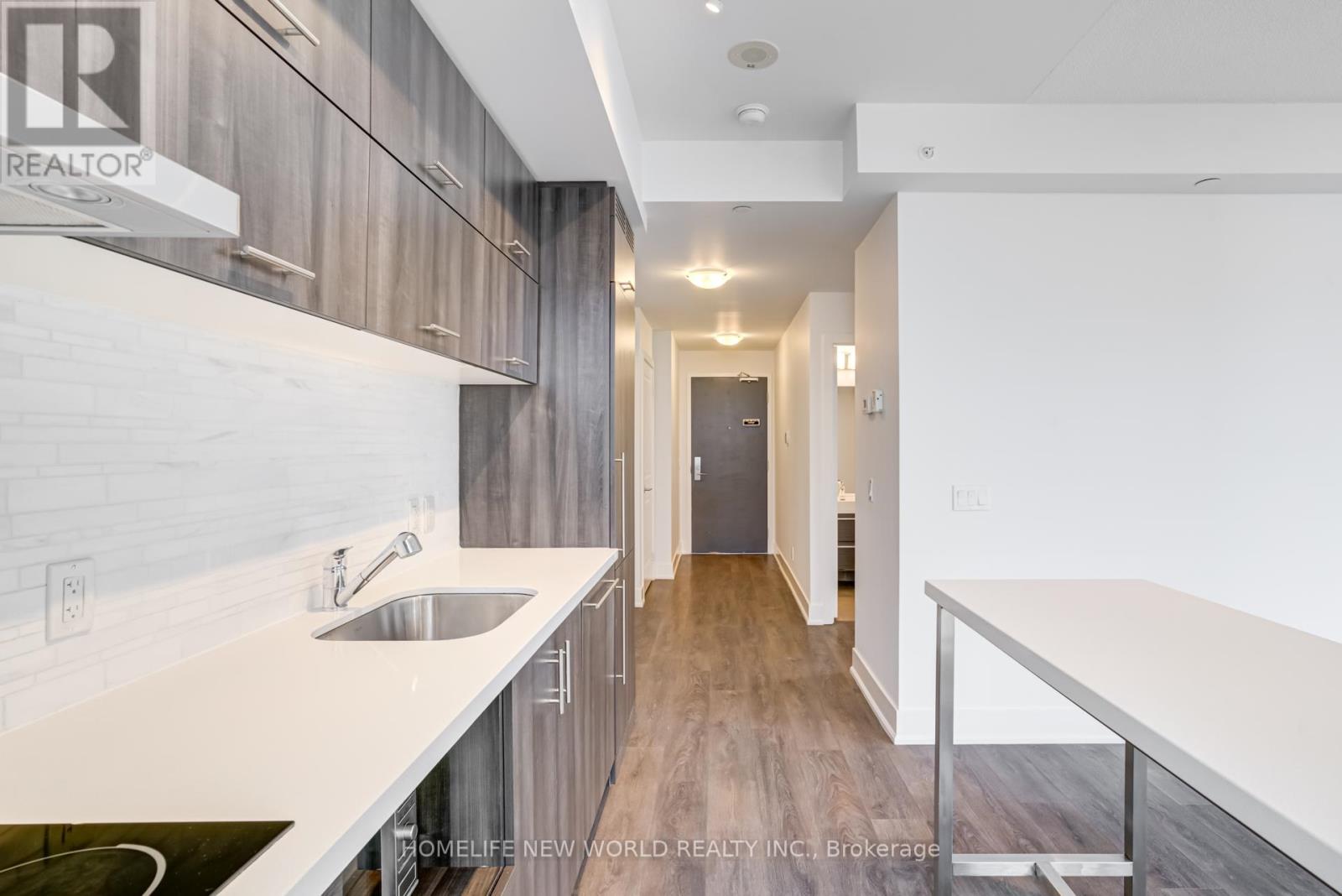 1014 - 8081 Birchmount Road, Markham, Ontario  L6G 1B3 - Photo 6 - N12265737