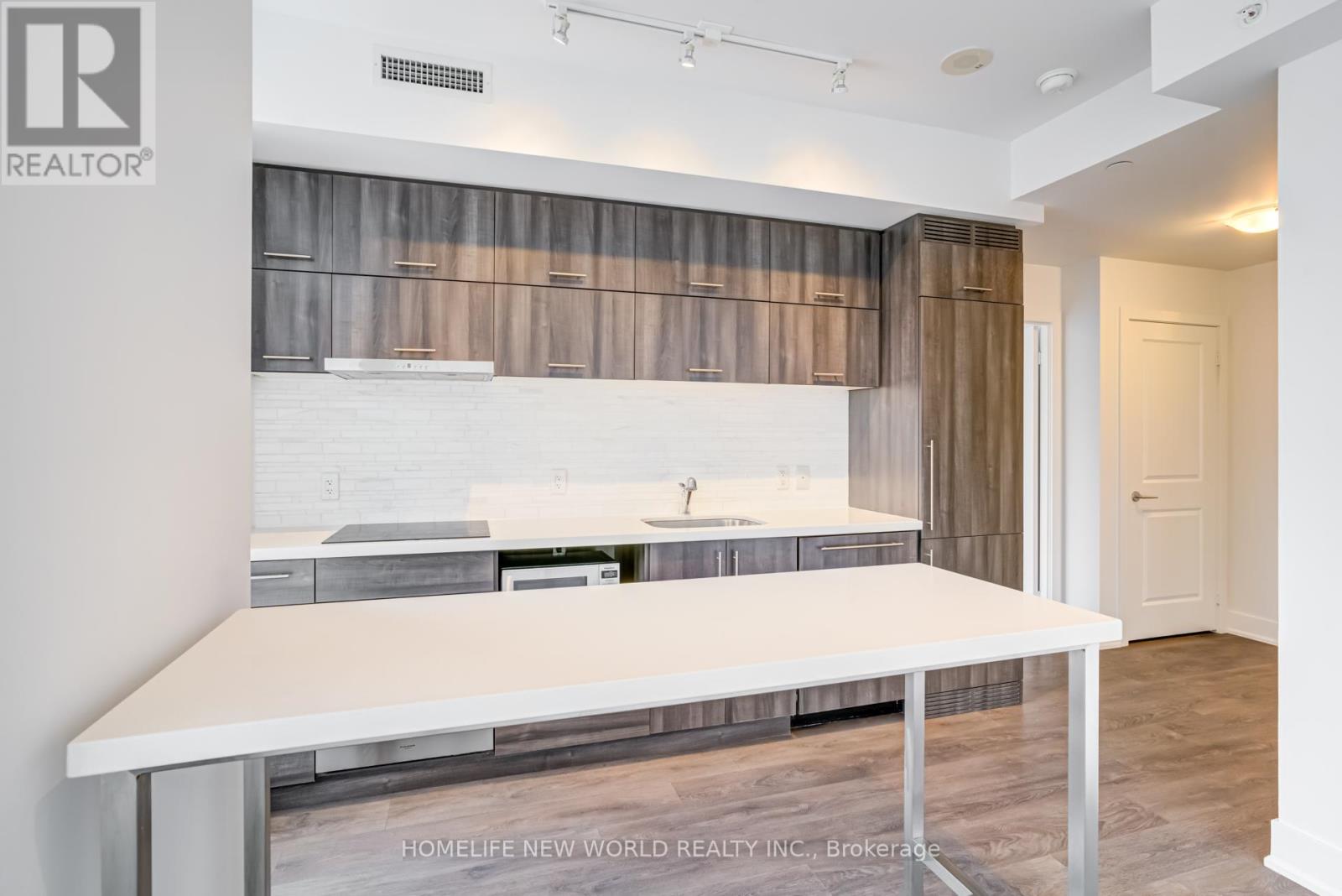 1014 - 8081 Birchmount Road, Markham, Ontario  L6G 1B3 - Photo 7 - N12265737