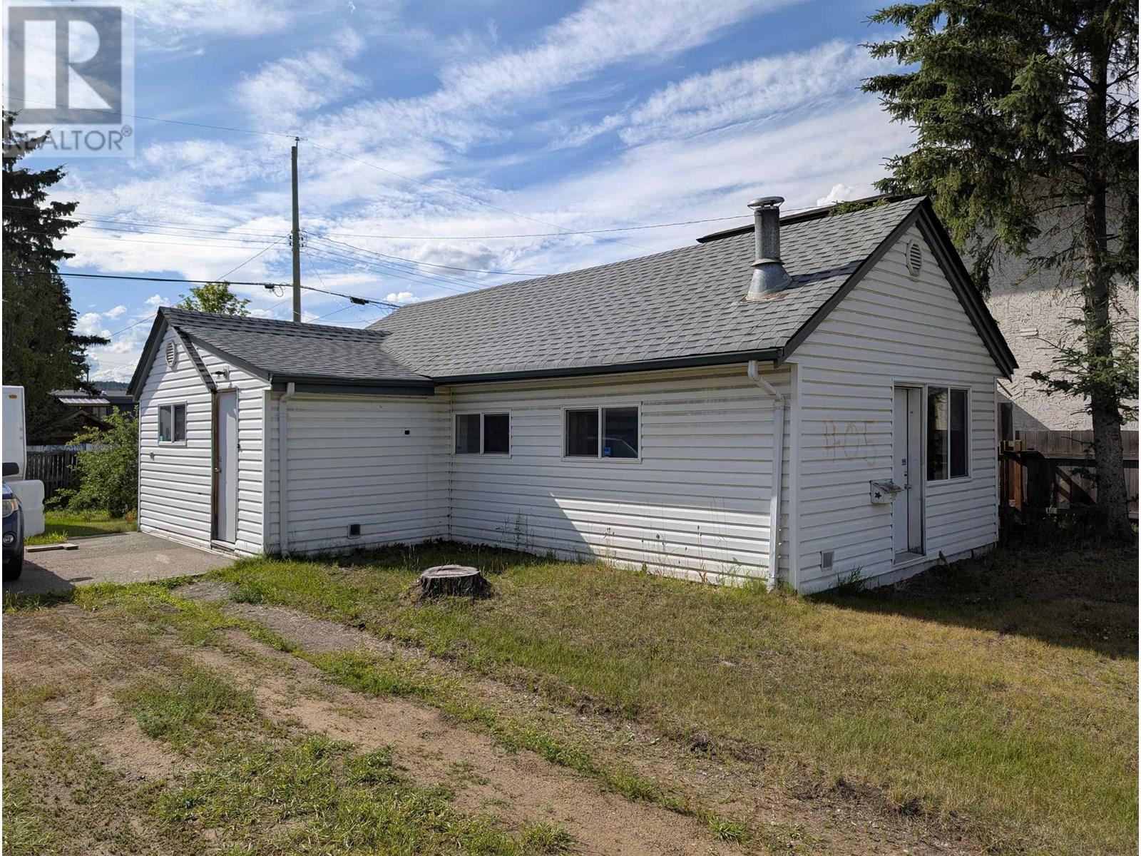 Property at 405 MOFFAT STREET image 4