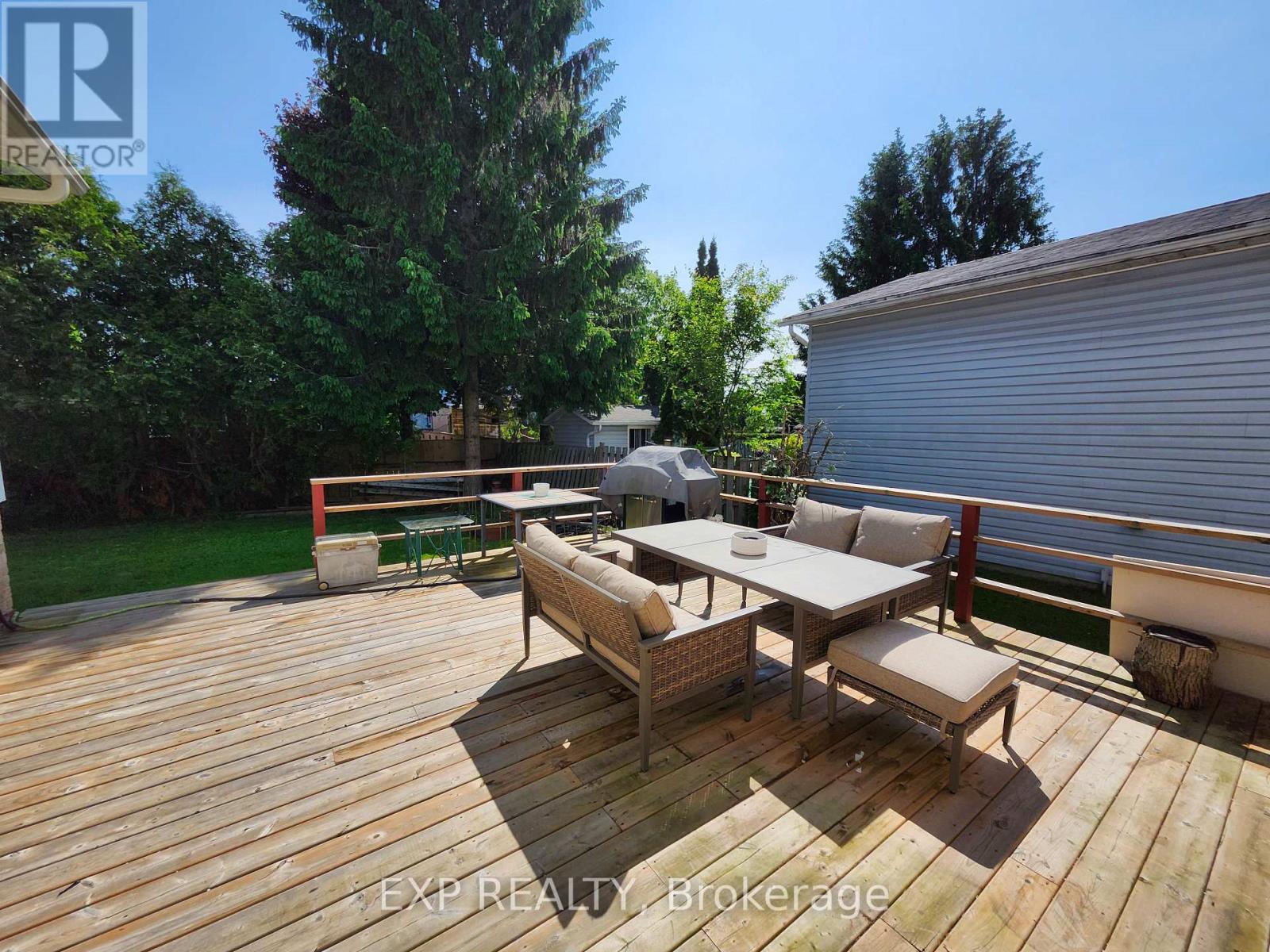 Property at 1311 CUTHBERTSON AVENUE image 3