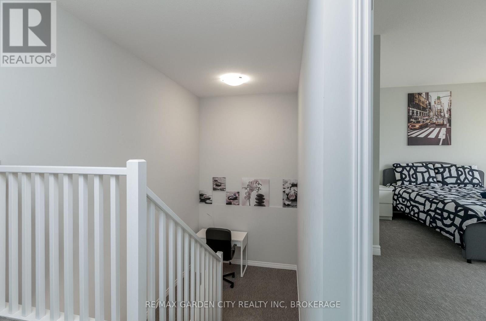 Upper - 33 Bounty Avenue, Thorold, Ontario  L2V 0H3 - Photo 12 - X12265758