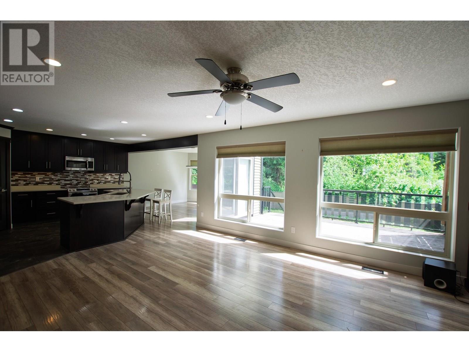 Property at 8089 STILLWATER CRESCENT image 4