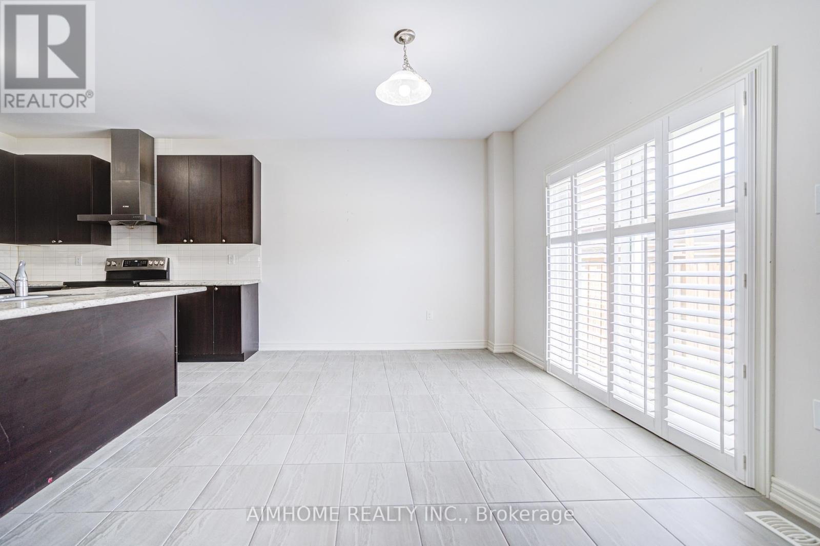 1161 Nugent Court, Oshawa, Ontario  L1K 0Y4 - Photo 7 - E12263070