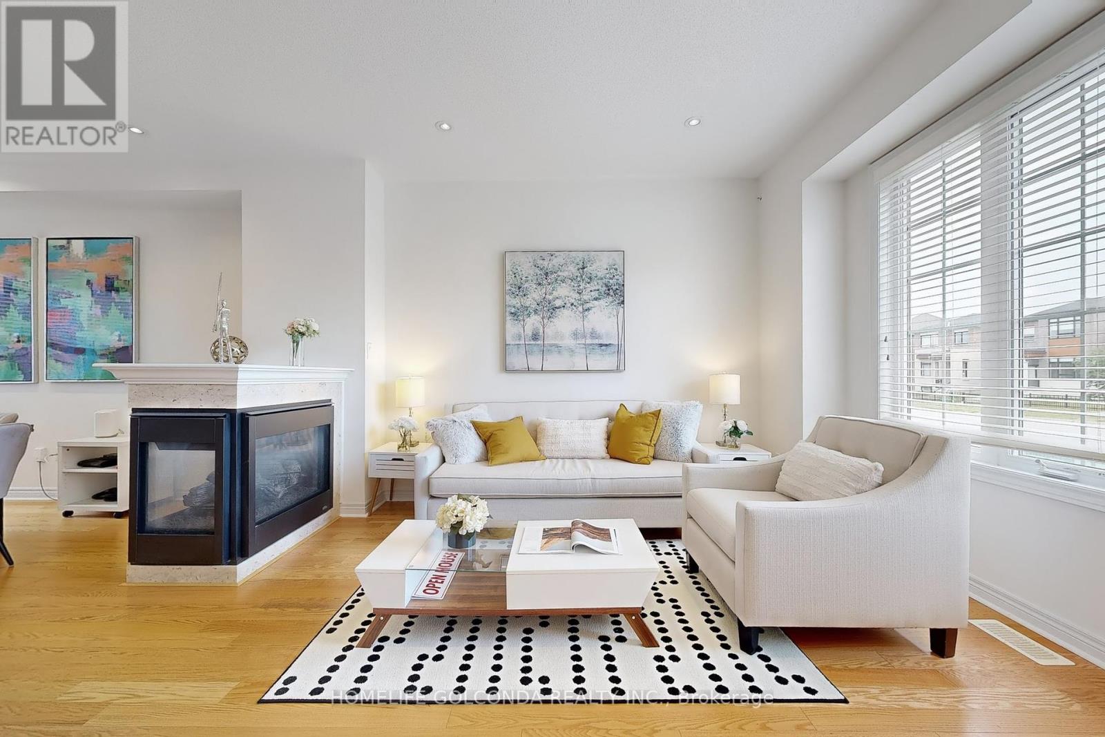 Property at 118 BRAEBROOK DRIVE image 3