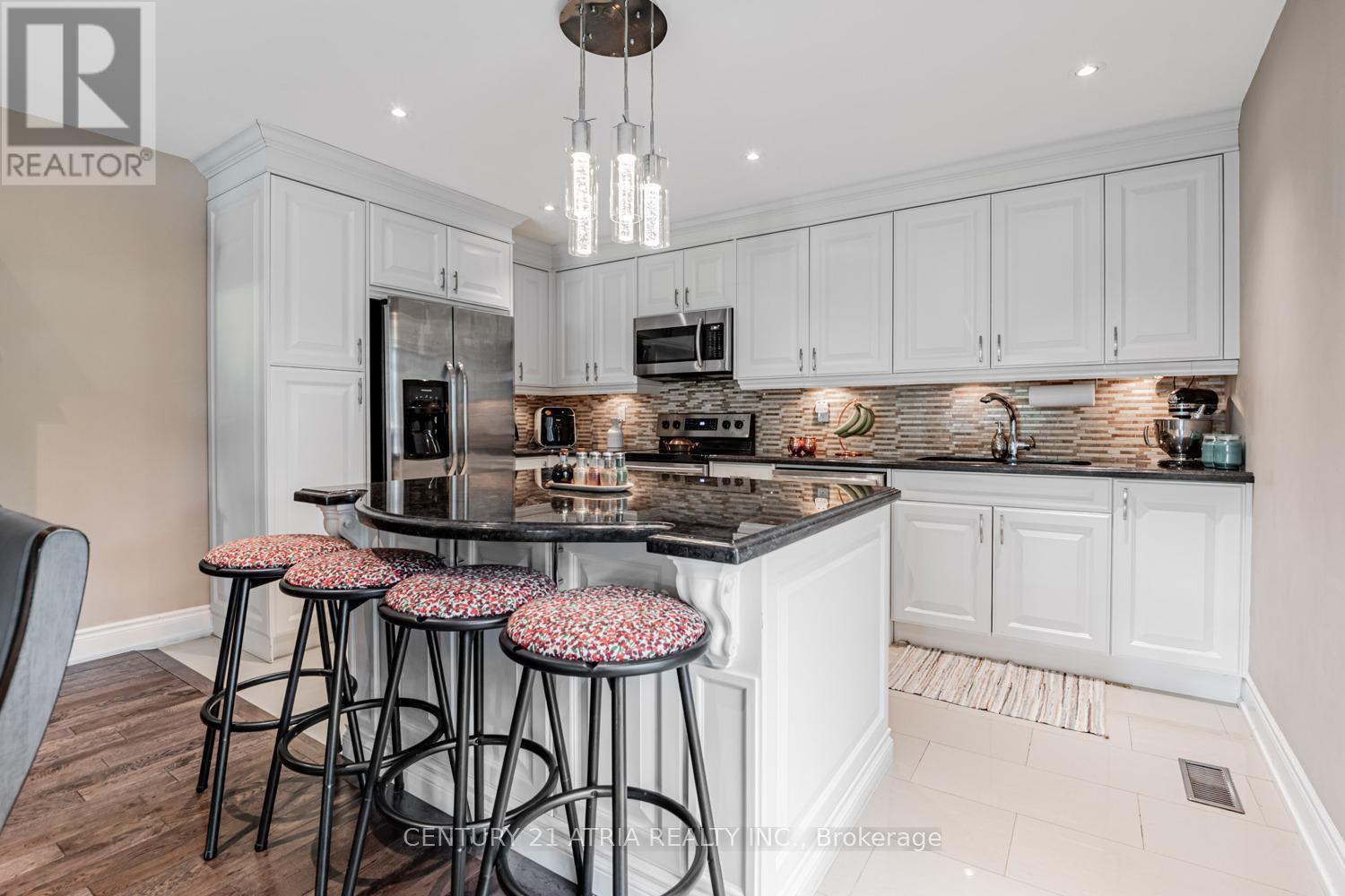 460 Balkan Road, Richmond Hill, Ontario  L4C 2P3 - Photo 11 - N12265771