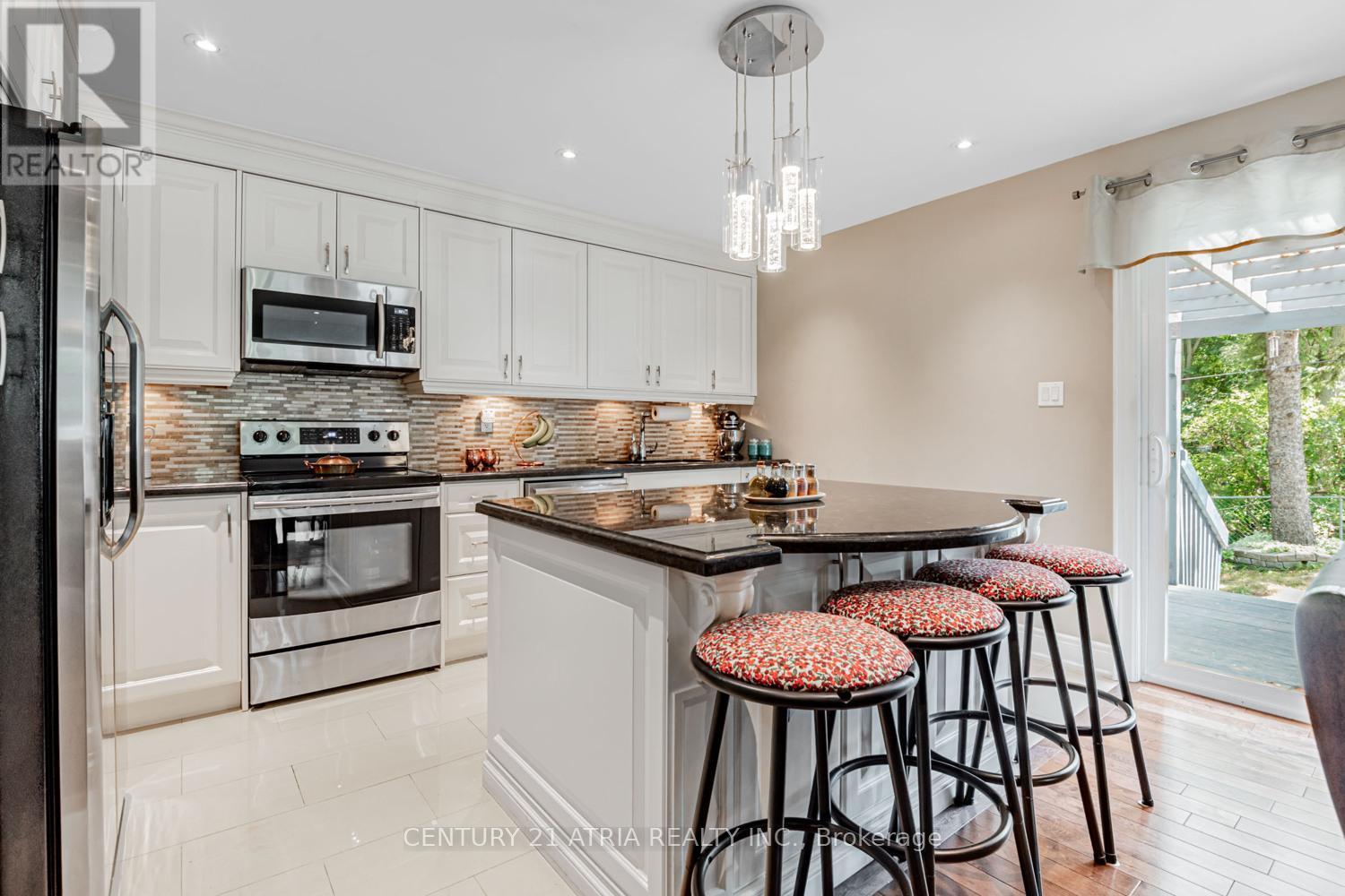 460 Balkan Road, Richmond Hill, Ontario  L4C 2P3 - Photo 12 - N12265771