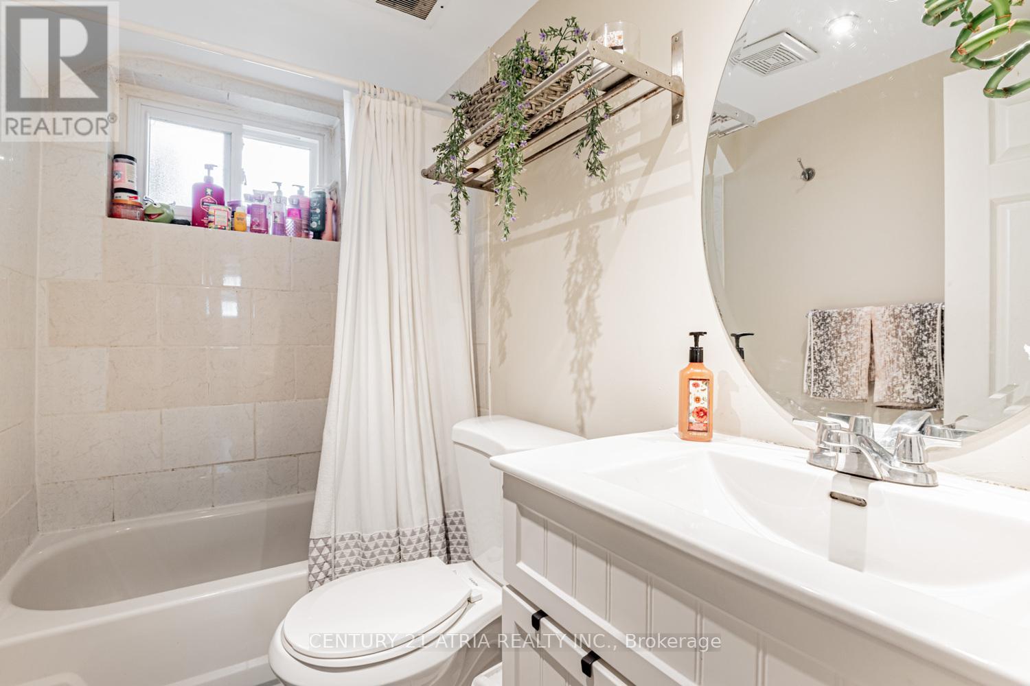 460 Balkan Road, Richmond Hill, Ontario  L4C 2P3 - Photo 27 - N12265771
