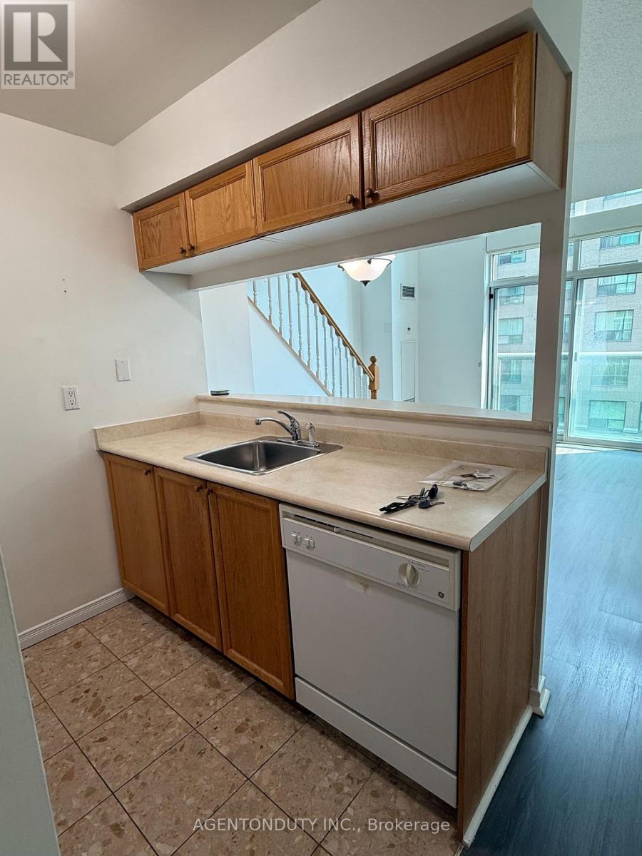 529 - 109 Front Street E, Toronto, Ontario  M5A 4P7 - Photo 8 - C12265194