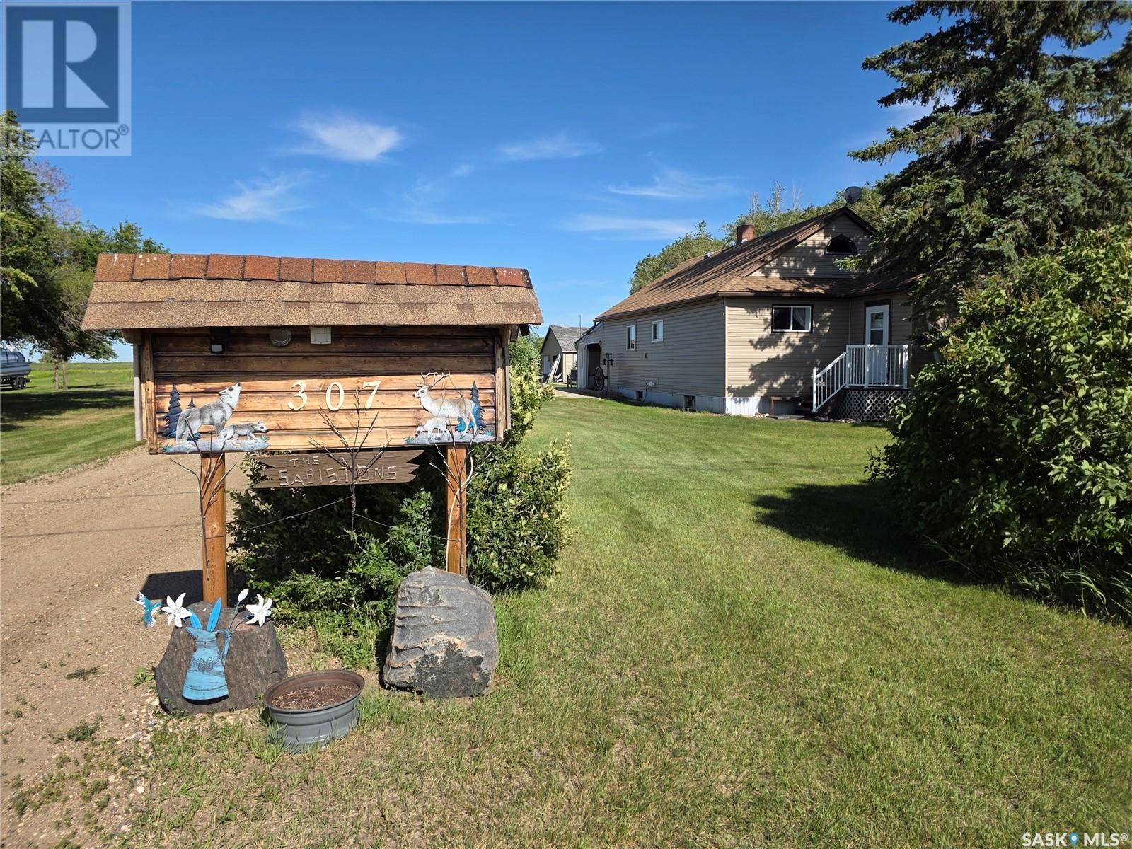 307 Saskatchewan AVENUE N, strongfield, Saskatchewan