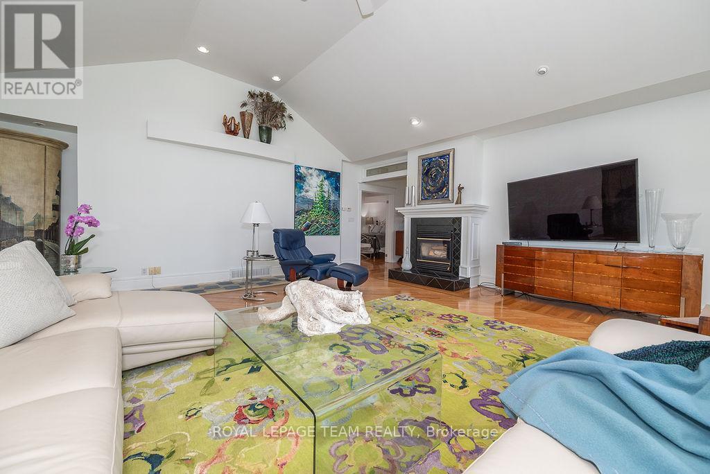 2741 Foymount Road, Bonnechere Valley, Ontario  K0J 1T0 - Photo 17 - X12265804