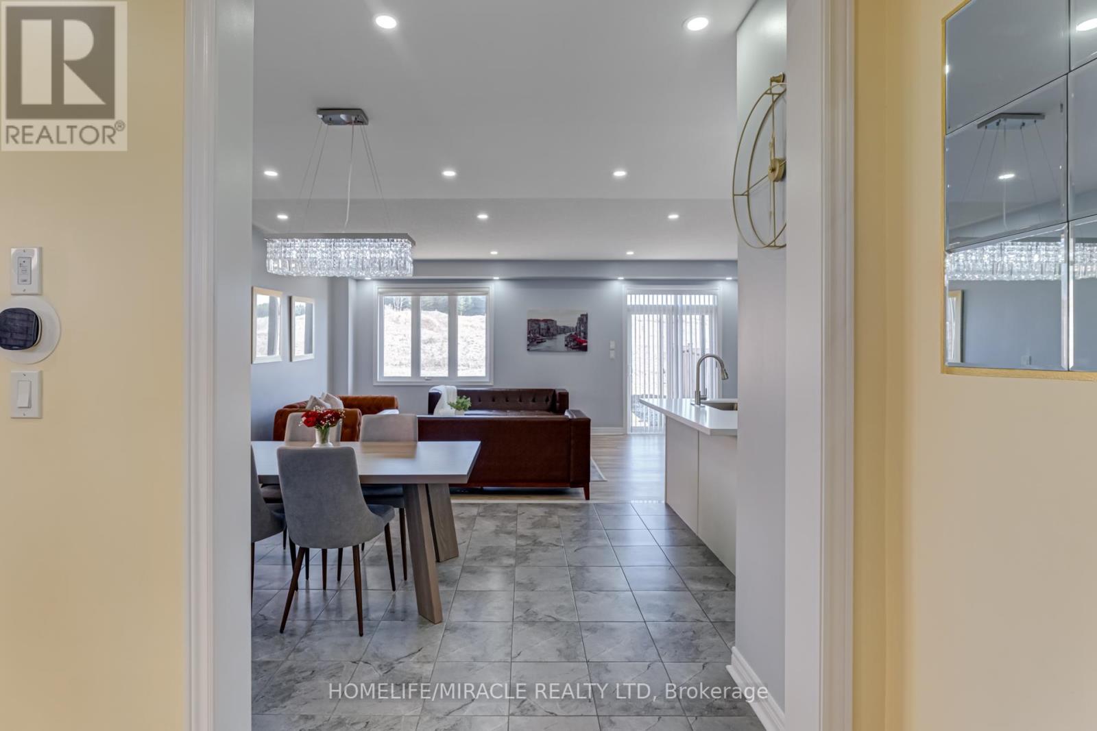 Property at 57 SUTCLIFFE WAY image 5