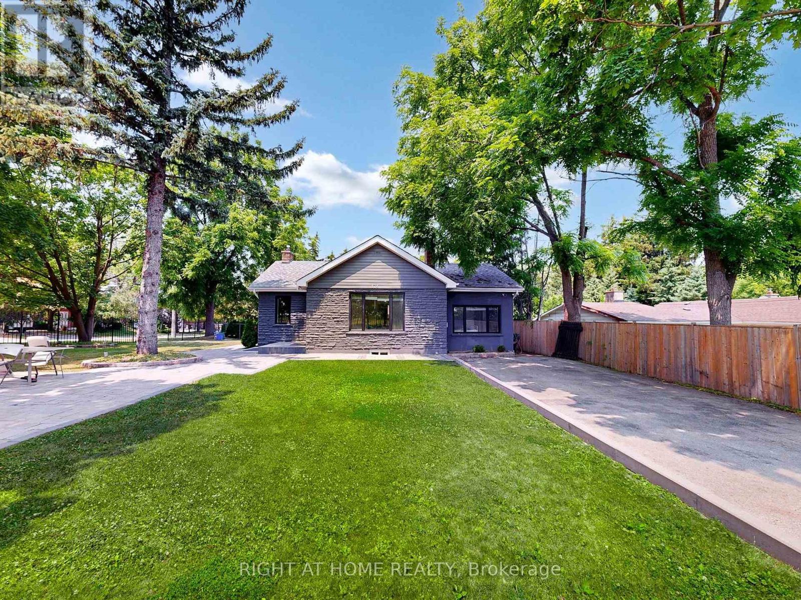 Property at 174 LANGSTAFF ROAD image 1