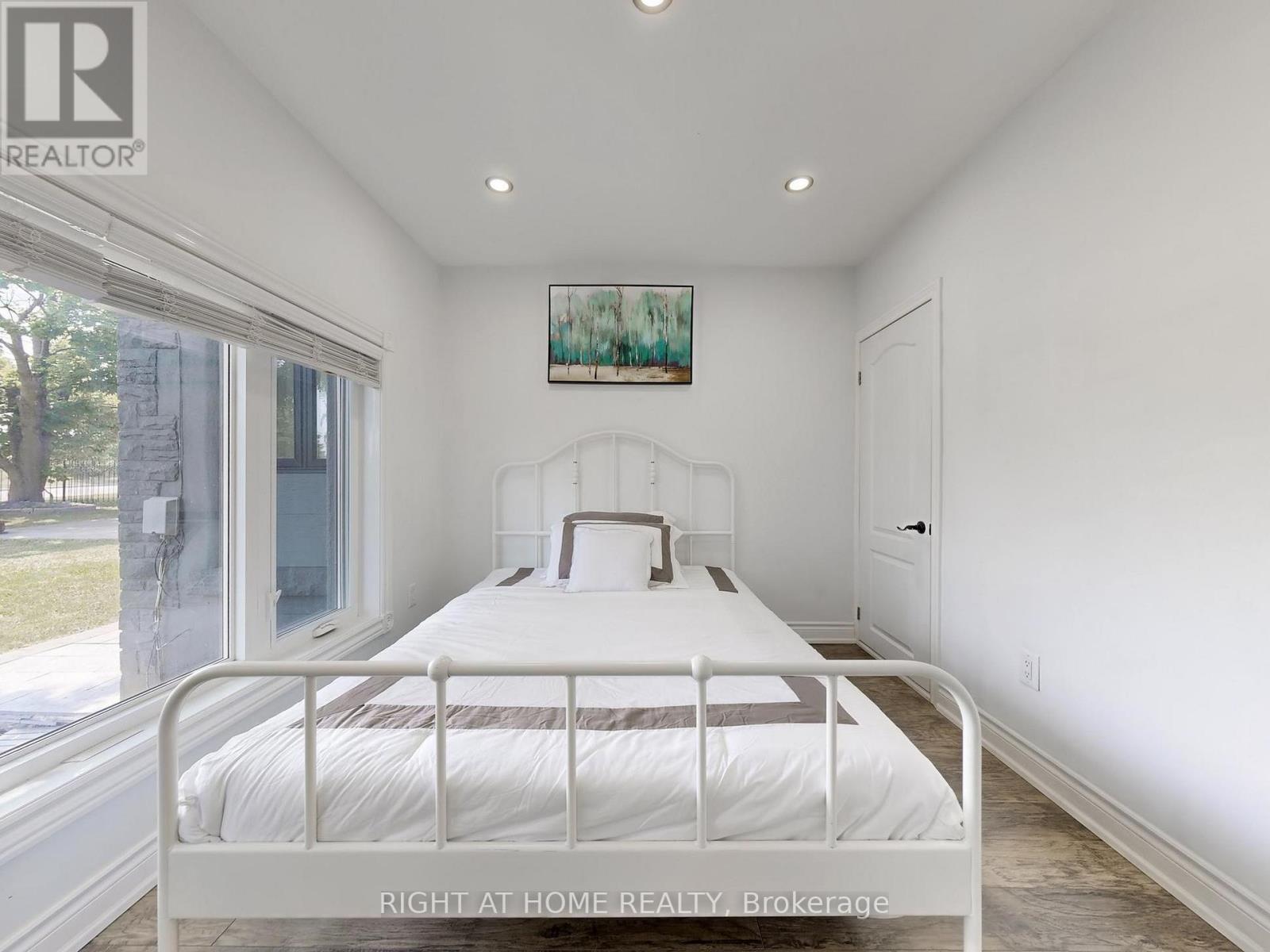174 Langstaff Road, Richmond Hill, Ontario  L4C 6N4 - Photo 20 - N12265807
