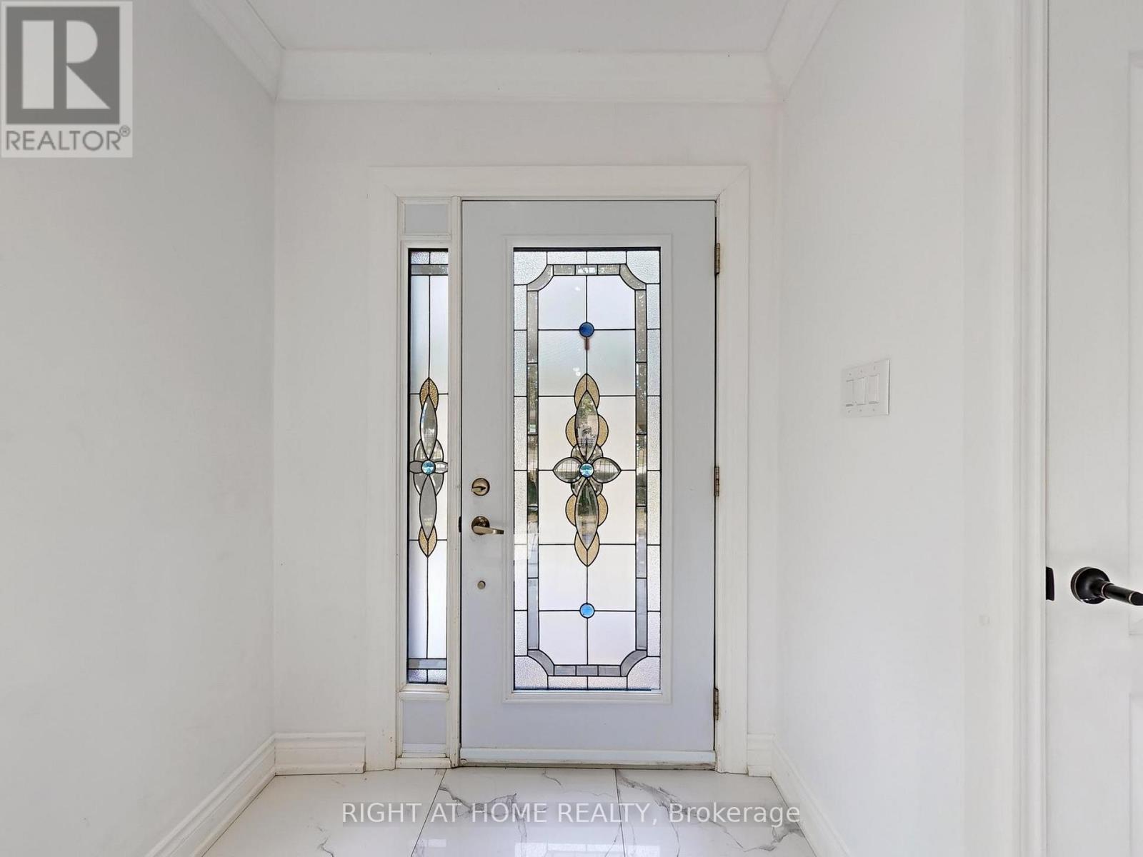 Property at 174 LANGSTAFF ROAD image 4