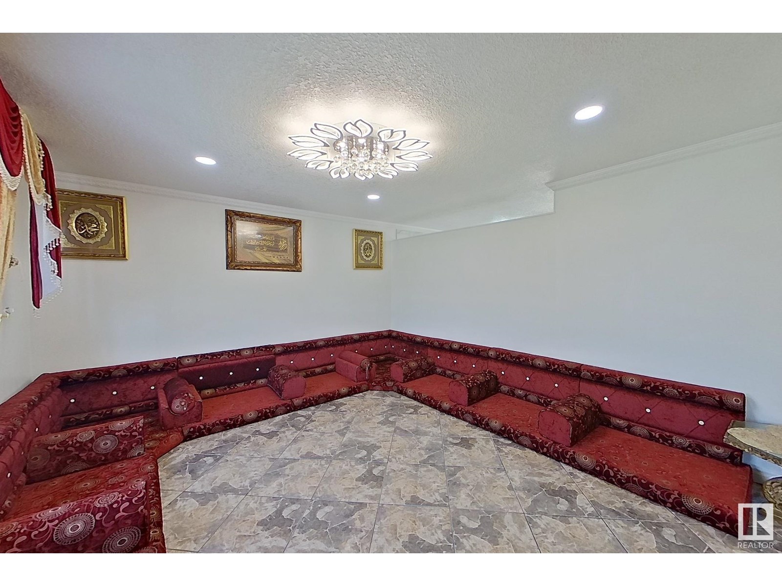Property at 16729 109A ST NW image 5