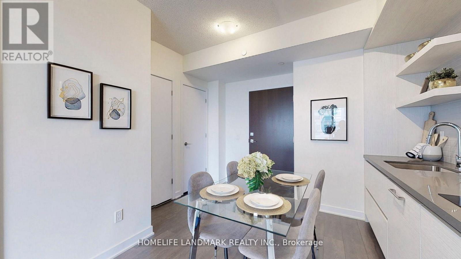 3304 - 2221 Yonge Street, Toronto, Ontario  M4S 2B4 - Photo 14 - C12265836