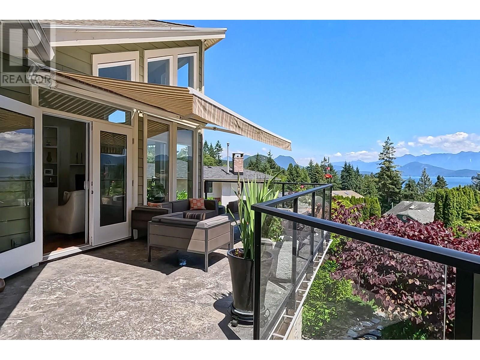 Property at 830 BAYVIEW HEIGHTS ROAD image 2