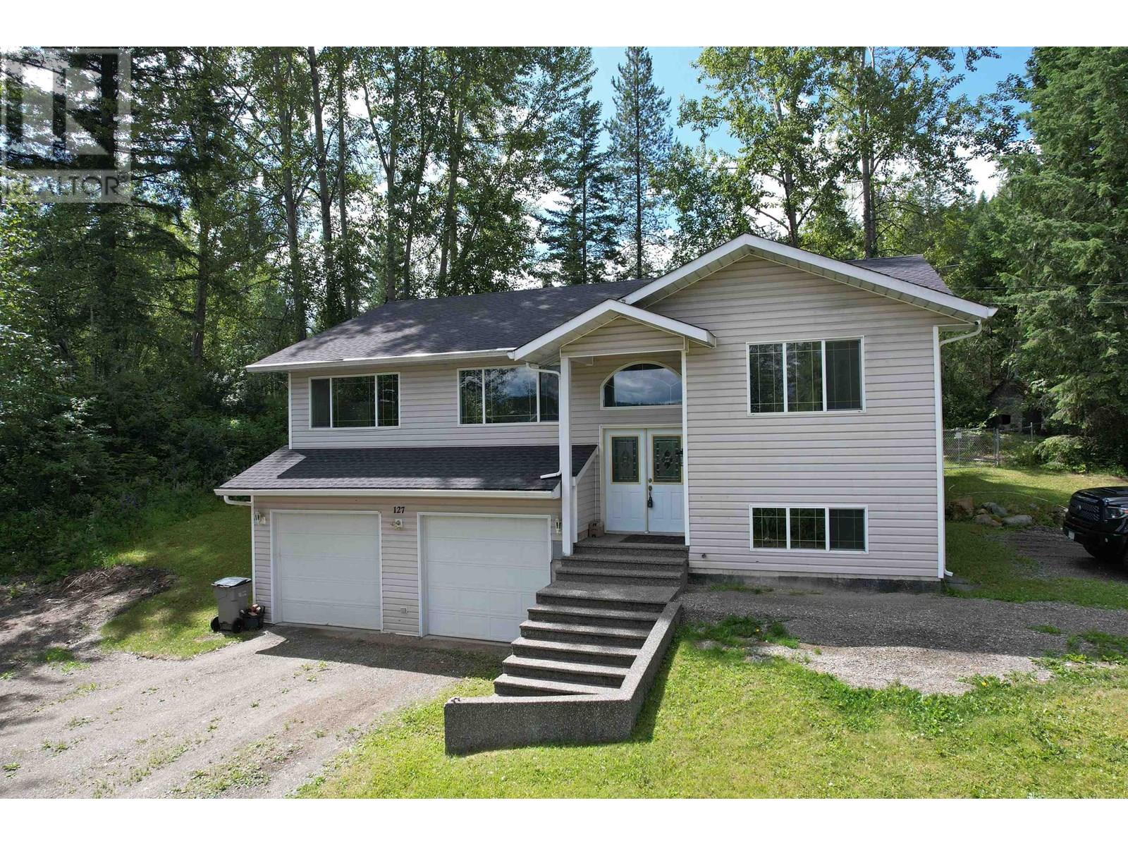 Property at 127 GEMINI STREET image 2