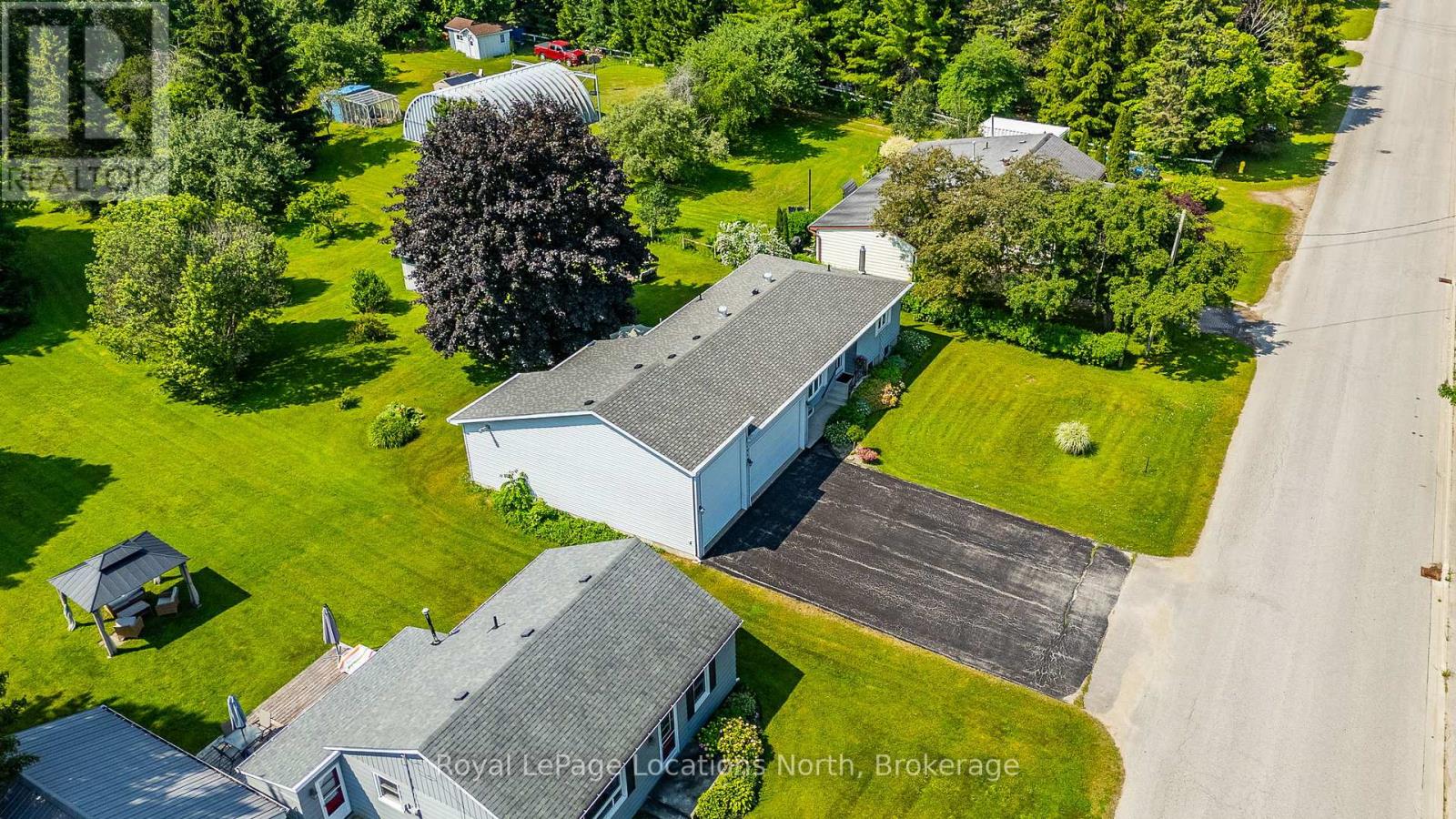 195 Aiken Street, Meaford, Ontario  N4L 1B3 - Photo 42 - X12251479