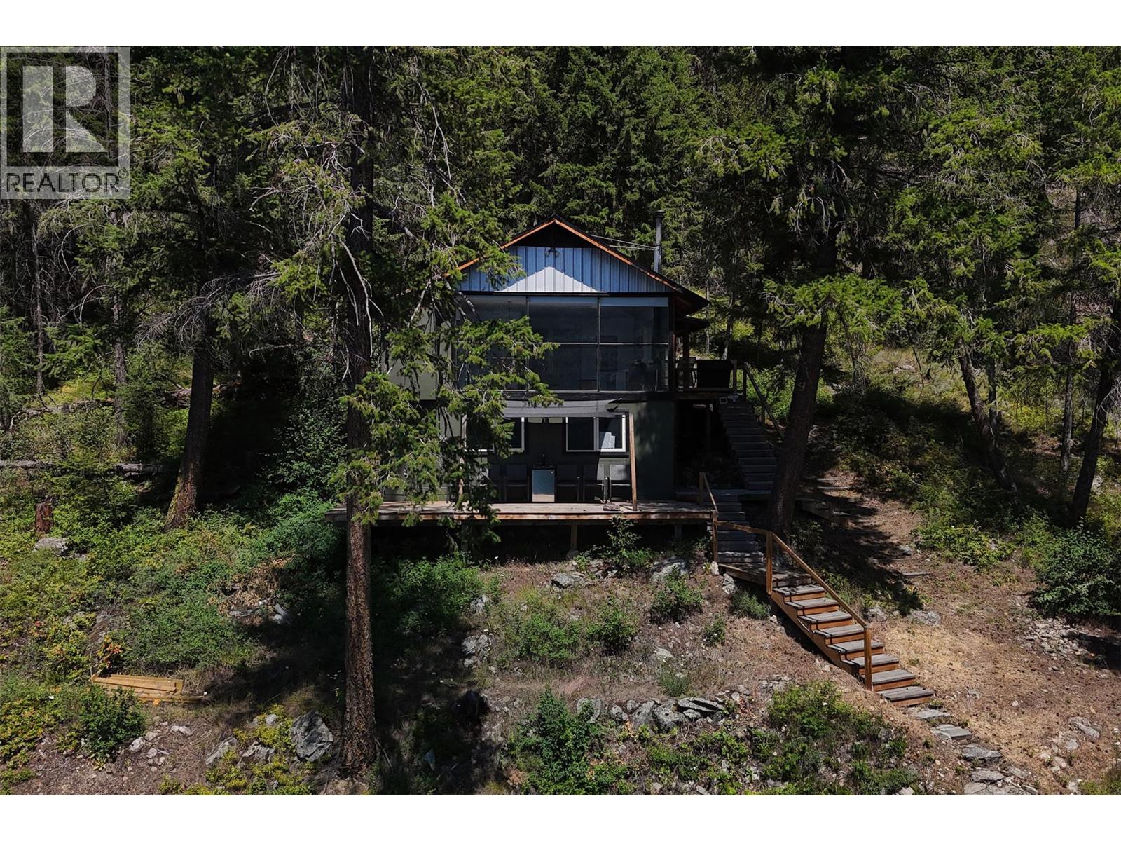 3872 Point Road, chase, British Columbia