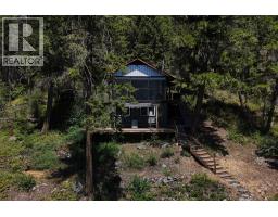 3872 Point Road, chase, British Columbia