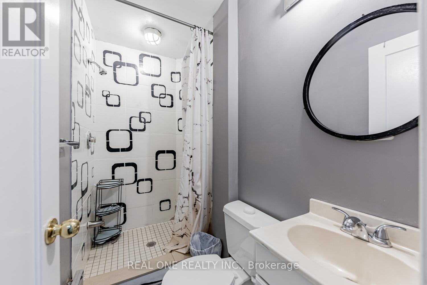 97 Lippincott Street, Toronto, Ontario  M5S 2P2 - Photo 18 - C12265900