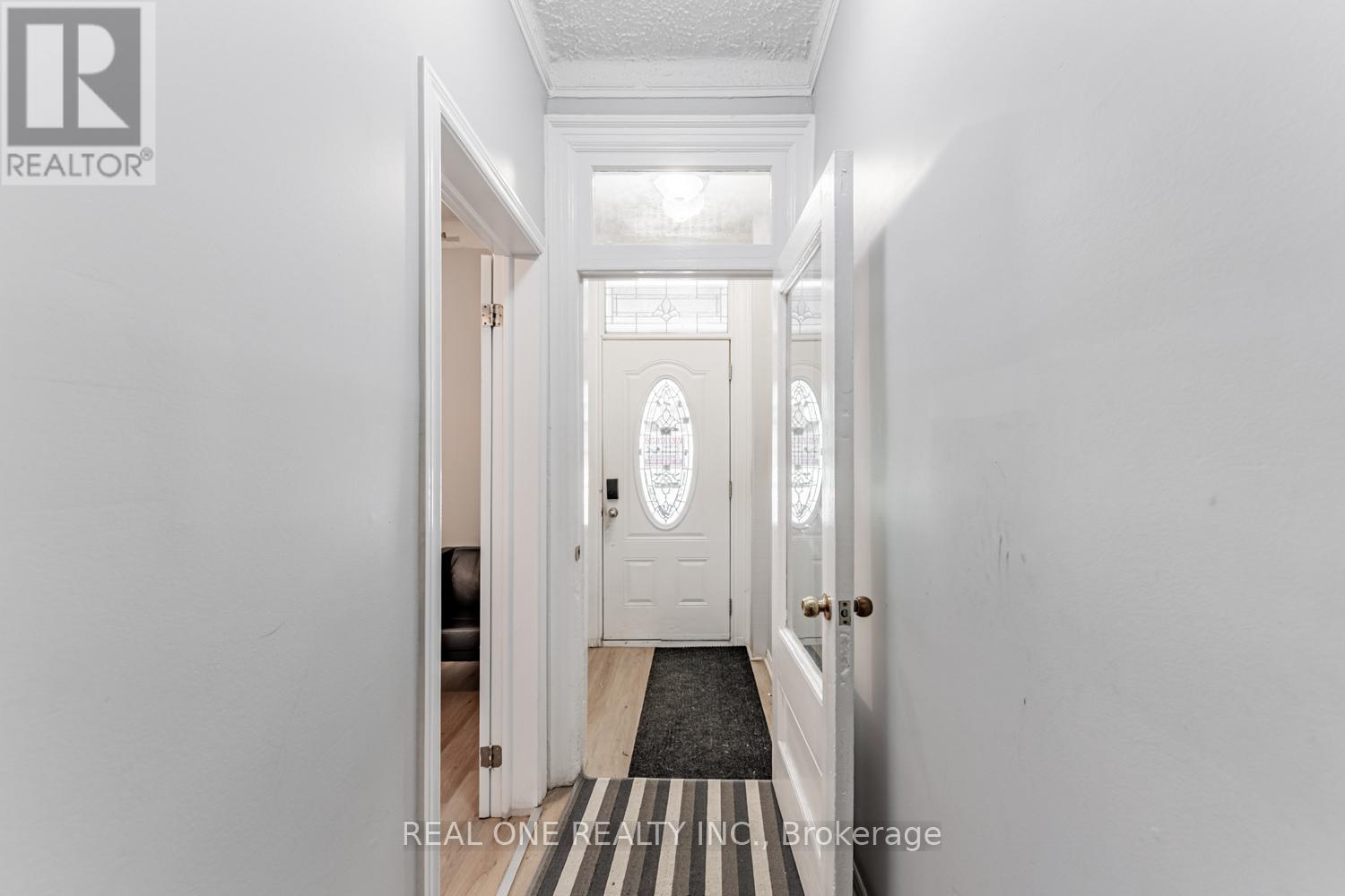 Property at 97 LIPPINCOTT STREET image 2