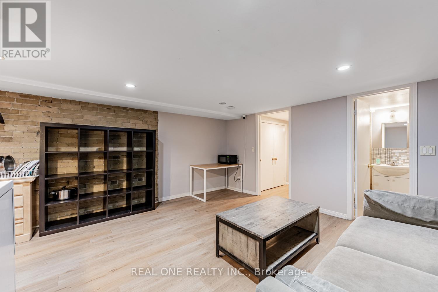 97 Lippincott Street, Toronto, Ontario  M5S 2P2 - Photo 29 - C12265900