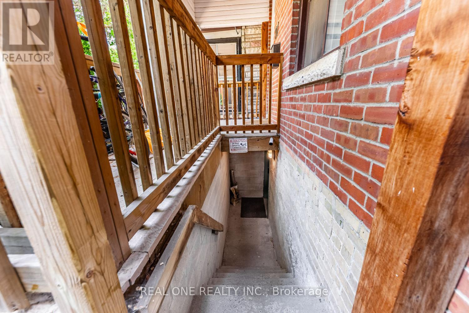 97 Lippincott Street, Toronto, Ontario  M5S 2P2 - Photo 34 - C12265900