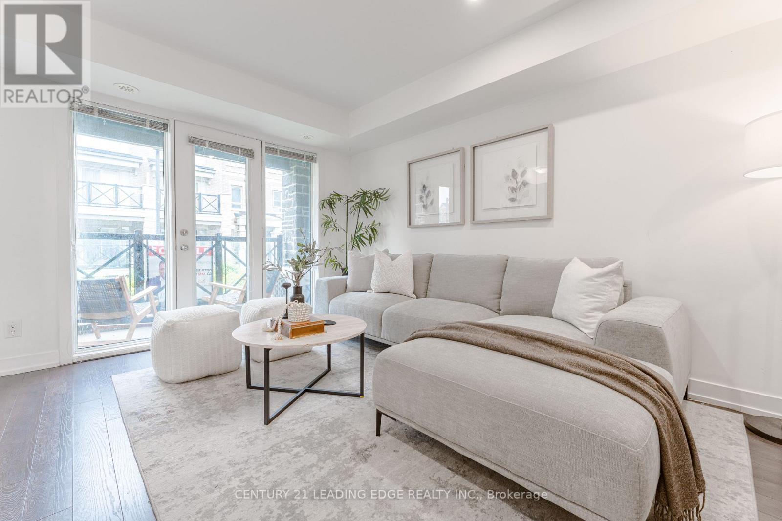 Property at 814 - 1 BLANCHE LANE image 4