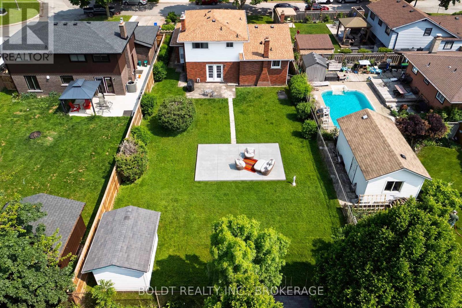 Property at 5 WOODGARDEN COURT image 3