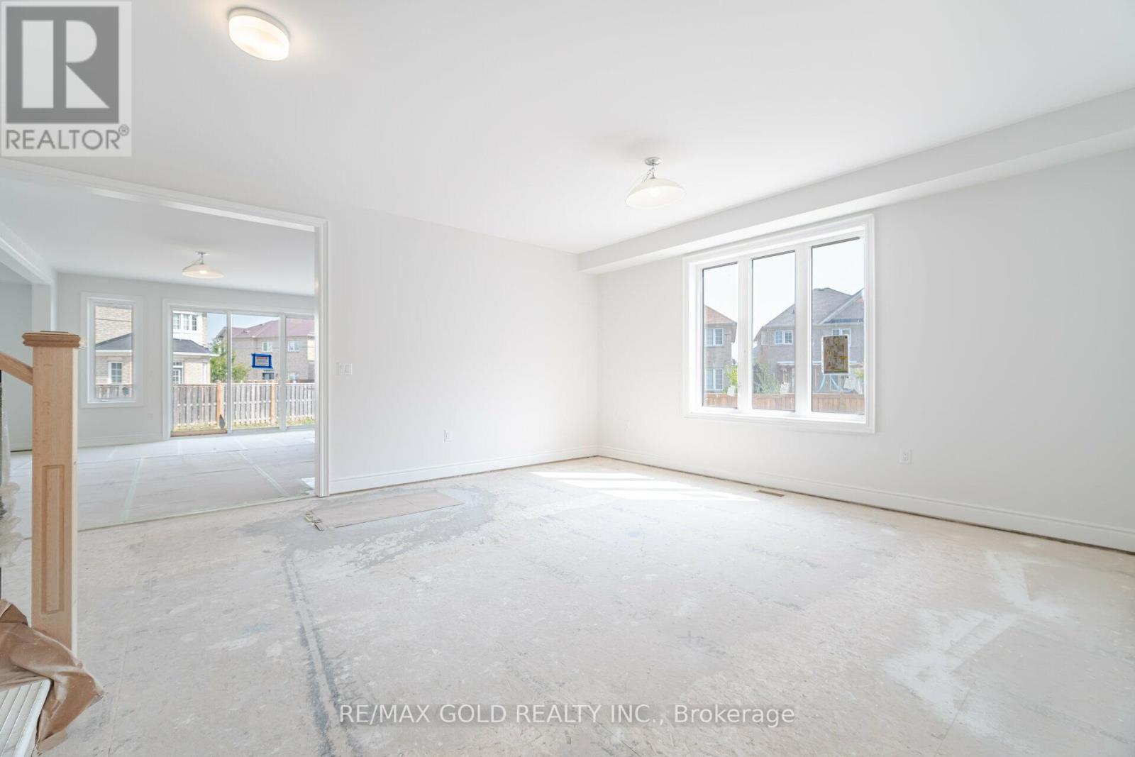 31 Dolomite Drive, Brampton, Ontario  L6P 4R6 - Photo 8 - W12265886