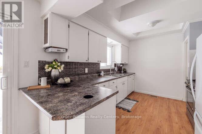 470 7th Street, Hanover, Ontario  N4N 2J4 - Photo 14 - X12265945