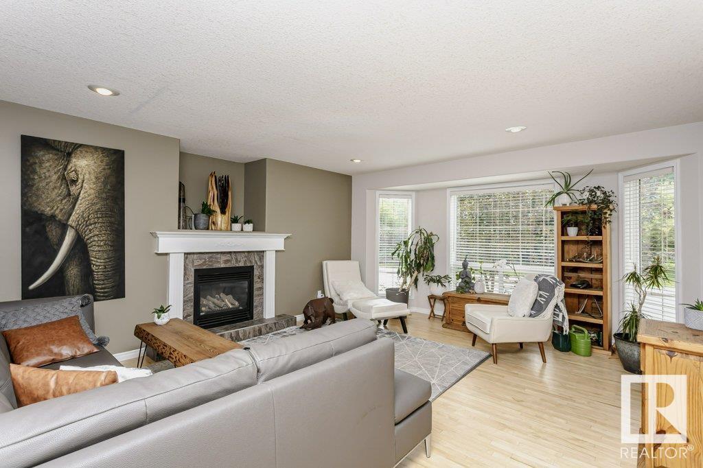 8818 Rowland Rd Nw, Edmonton, Alberta  T5H 3W4 - Photo 13 - E4445779