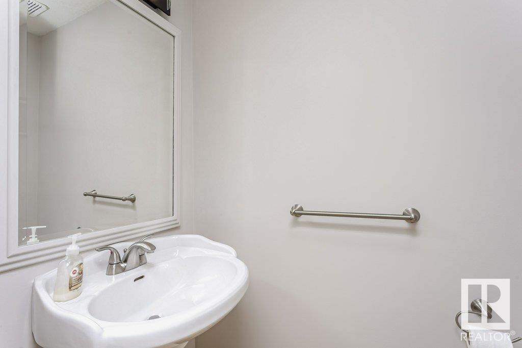 Property at 8818 ROWLAND RD NW image 3