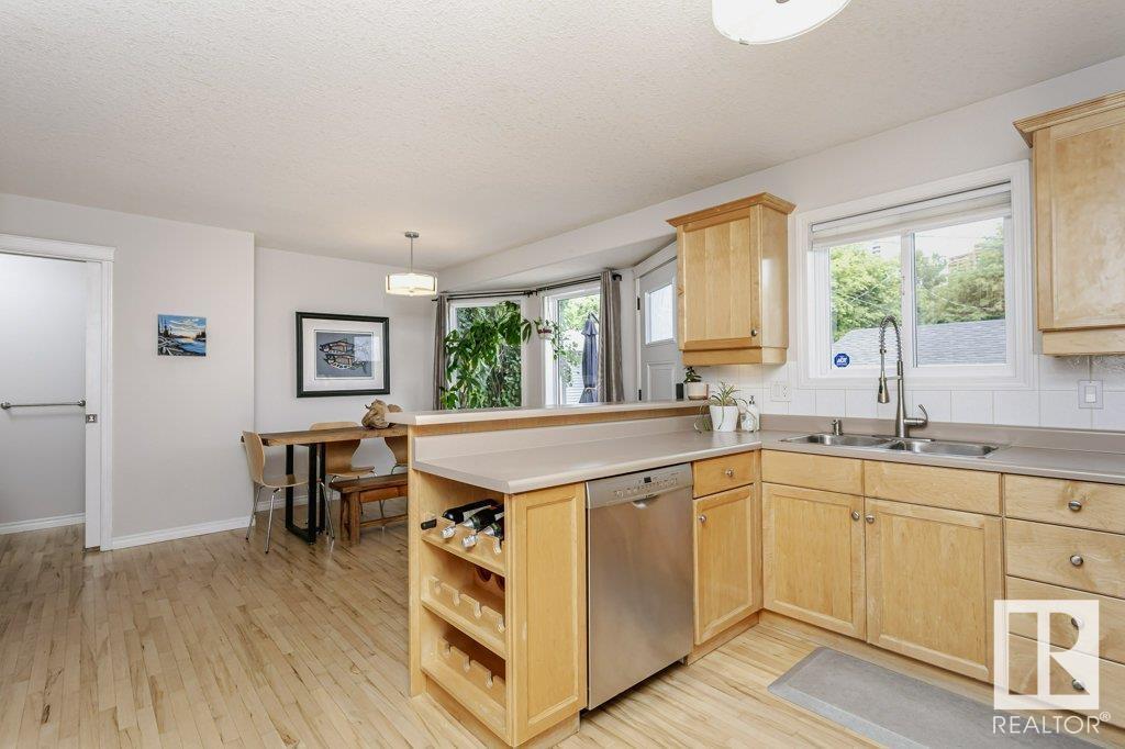 8818 Rowland Rd Nw, Edmonton, Alberta  T5H 3W4 - Photo 22 - E4445779