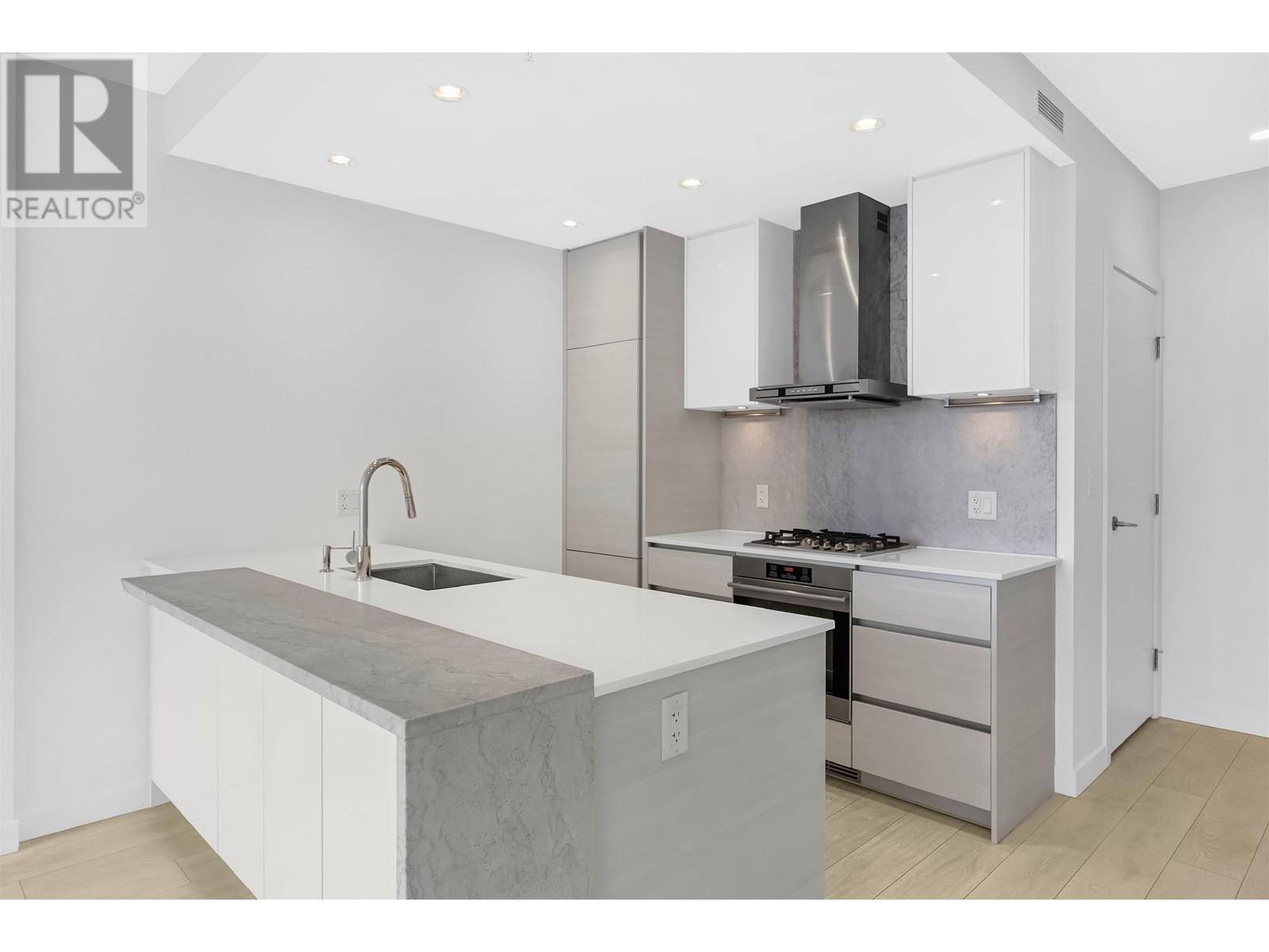 1007 4670 ASSEMBLY WAY, burnaby, British Columbia V5H0H3