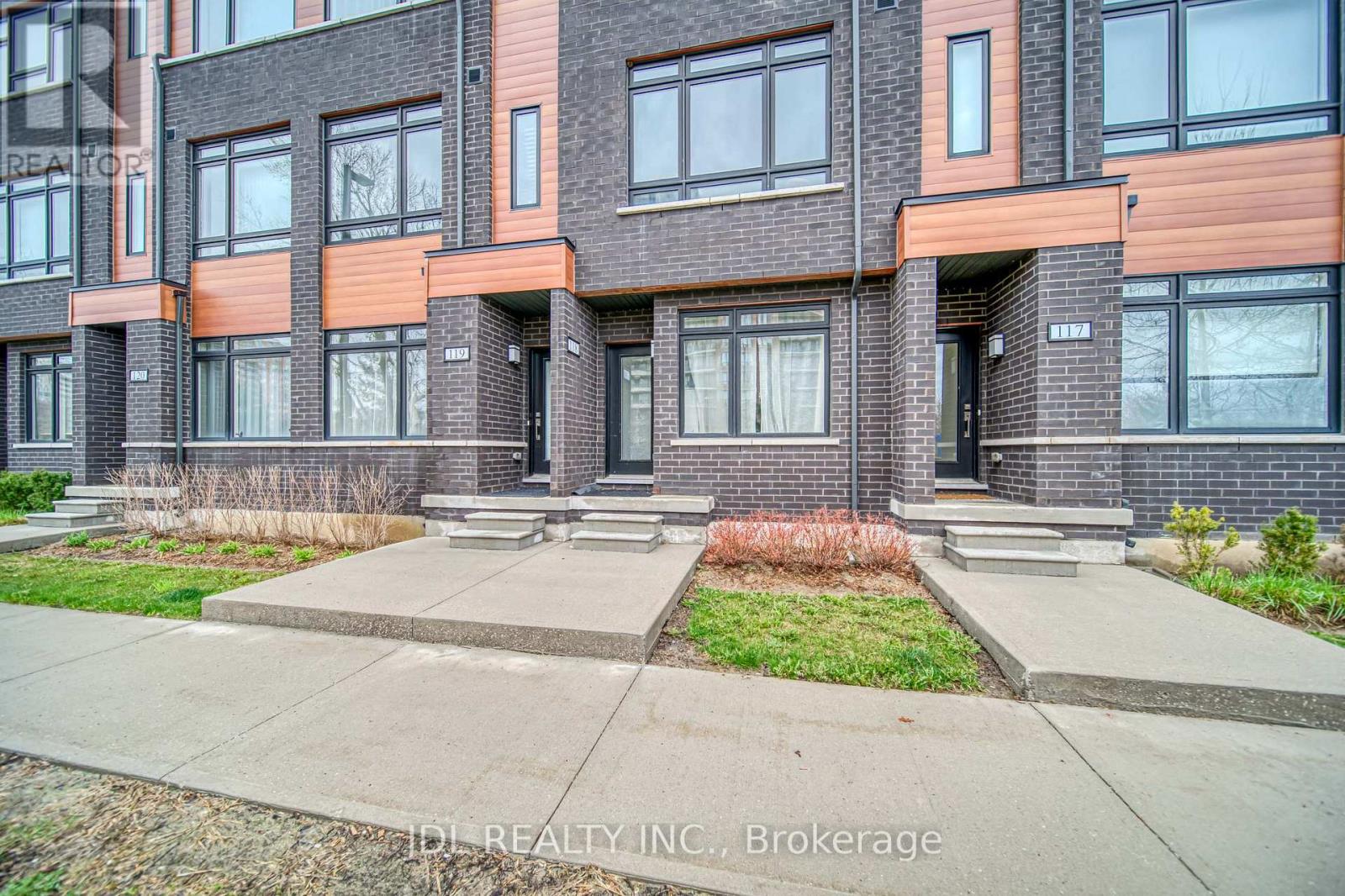 Property at 118 - 370 D RED MAPLE ROAD image 3