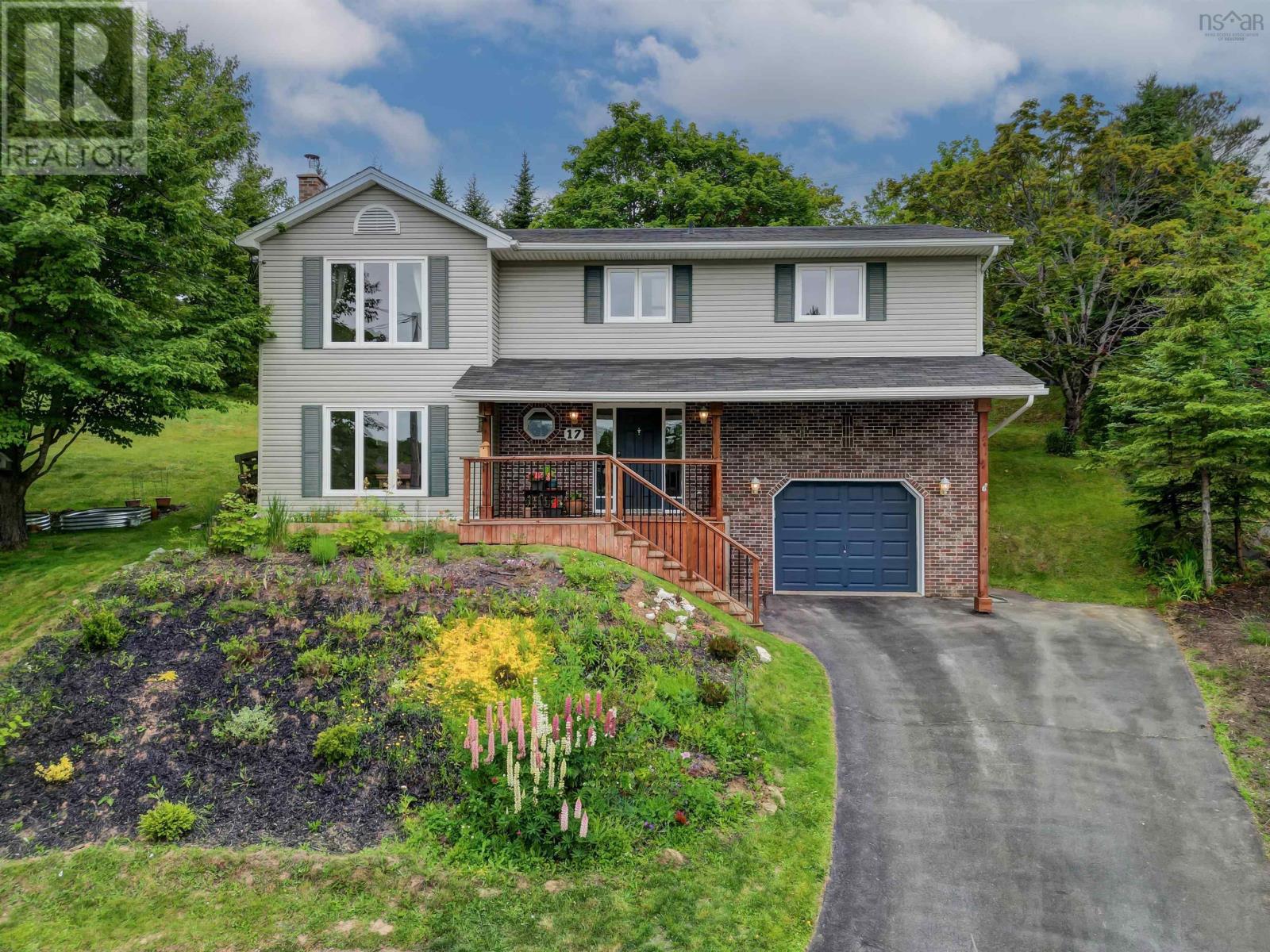 Property at 17 Crystal Court image 1