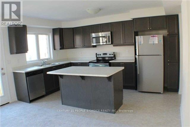 78 Quillberry Close, Brampton, Ontario  L7A 4N8 - Photo 4 - W12265555