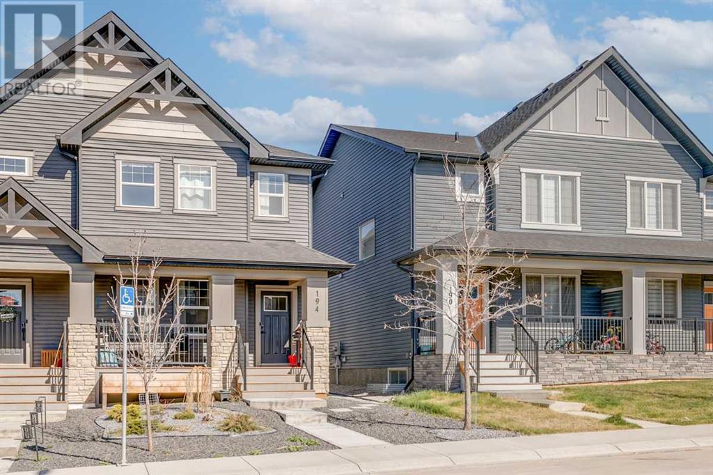 Property at 194 Legacy Reach Crescent SE image 2