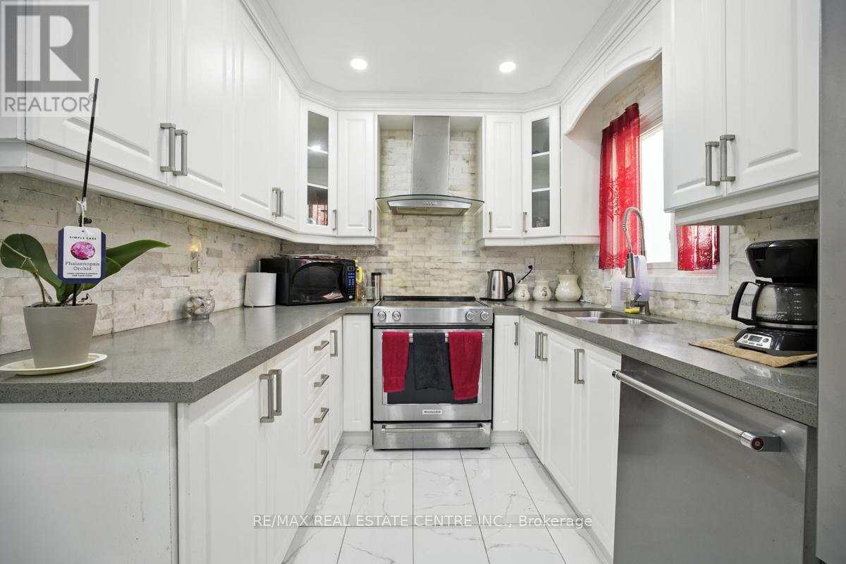 21 Chopin Crescent, Brampton, Ontario  L6Y 2S1 - Photo 15 - W12265267