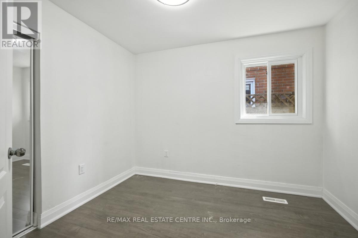 21 Chopin Crescent, Brampton, Ontario  L6Y 2S1 - Photo 17 - W12265267