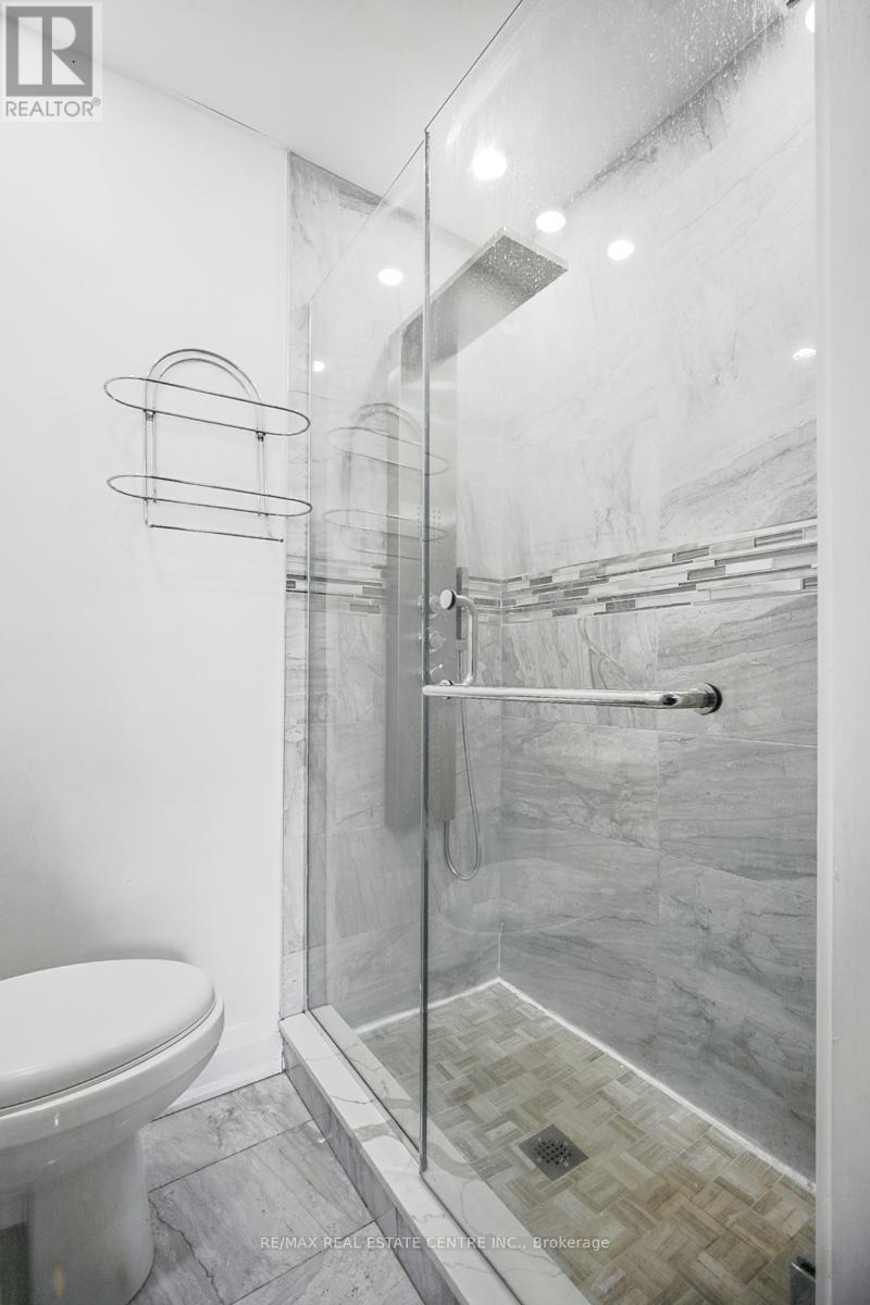 21 Chopin Crescent, Brampton, Ontario  L6Y 2S1 - Photo 23 - W12265267