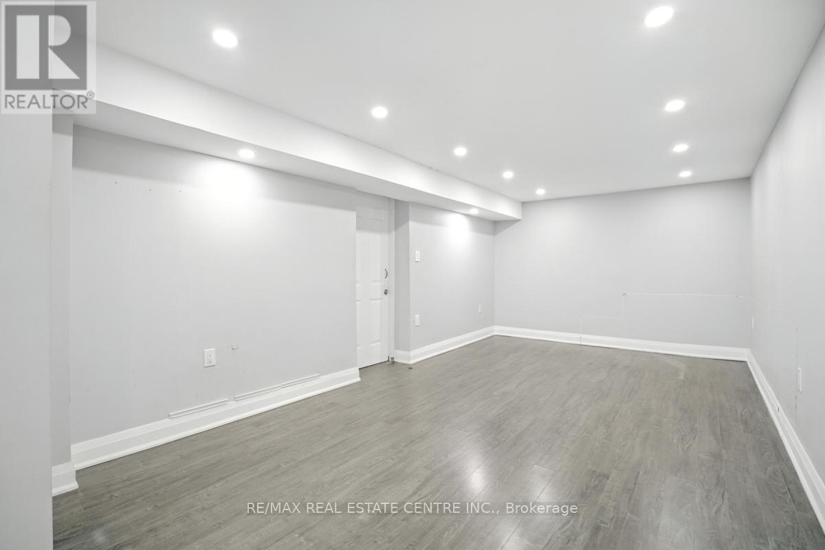 21 Chopin Crescent, Brampton, Ontario  L6Y 2S1 - Photo 31 - W12265267