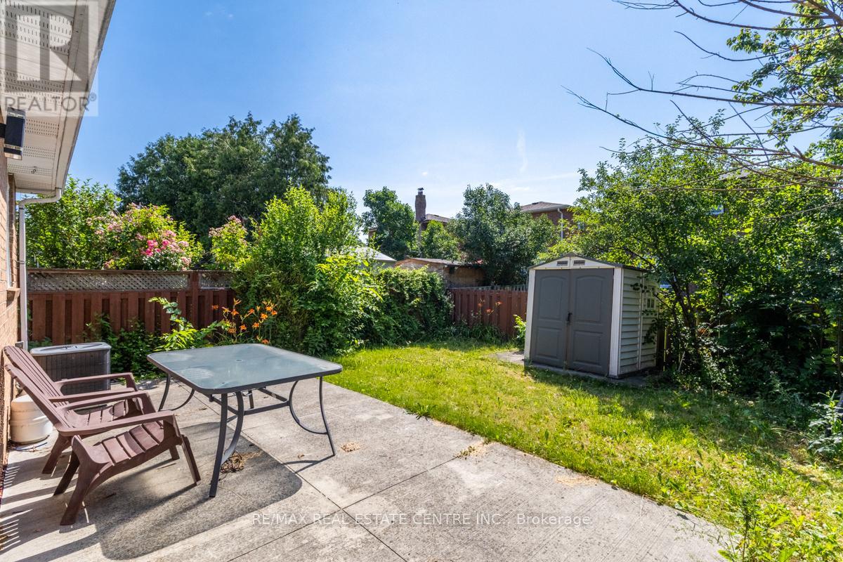 21 Chopin Crescent, Brampton, Ontario  L6Y 2S1 - Photo 36 - W12265267
