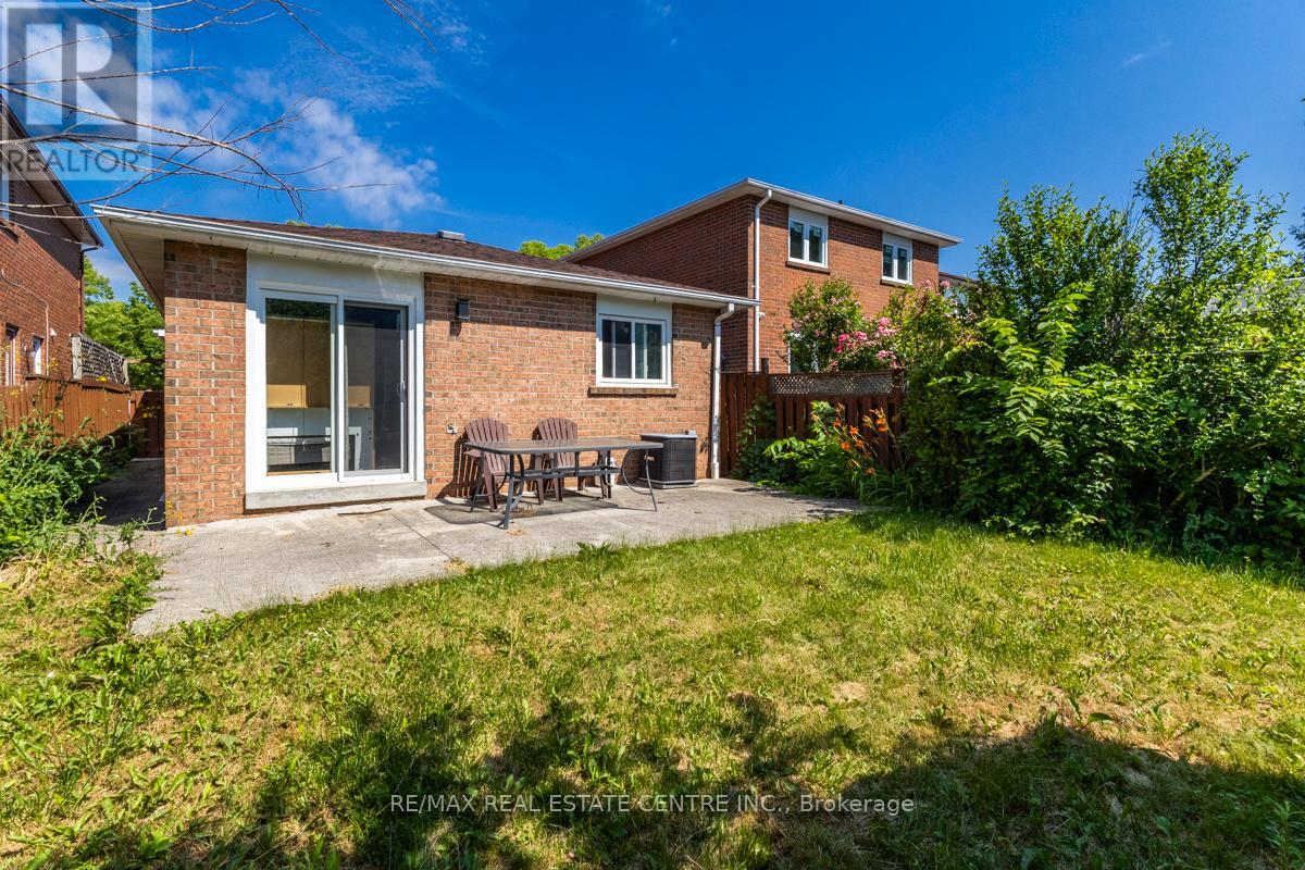 21 Chopin Crescent, Brampton, Ontario  L6Y 2S1 - Photo 42 - W12265267