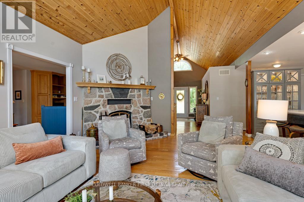 1718 Blue Heron Ridge, Frontenac (Frontenac Centre), Ontario  K0H 1B0 - Photo 12 - X12264867