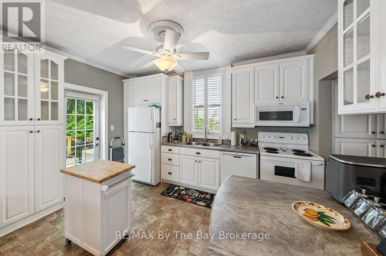 616 Dominion Avenue, Midland, Ontario  L4R 1R4 - Photo 8 - S12266009