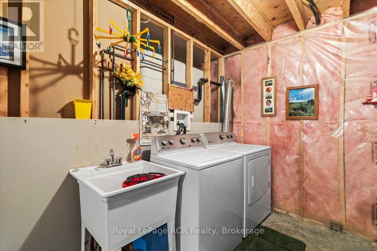 222191 Concession 14, West Grey, Ontario  N0G 2M0 - Photo 27 - X12266020